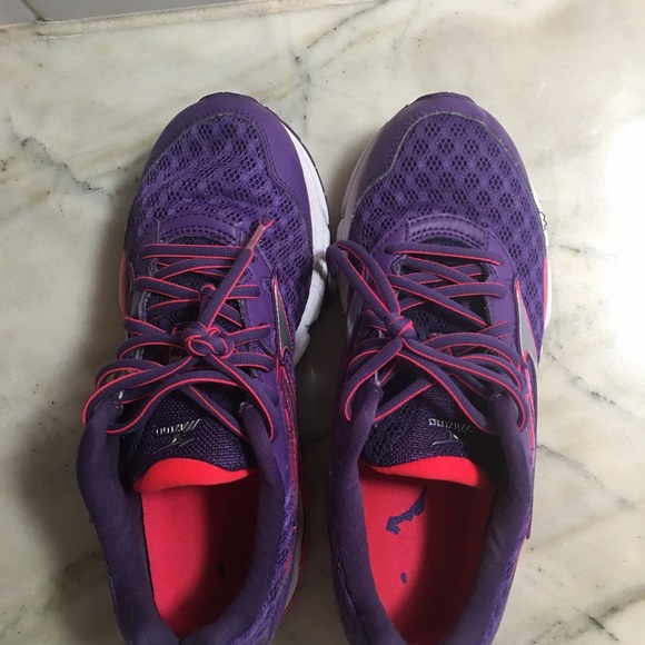 👟Like New Women’s Mizuno Wave Inspire 12. X10 Running Tennis Shoes - Picture 7 of 11